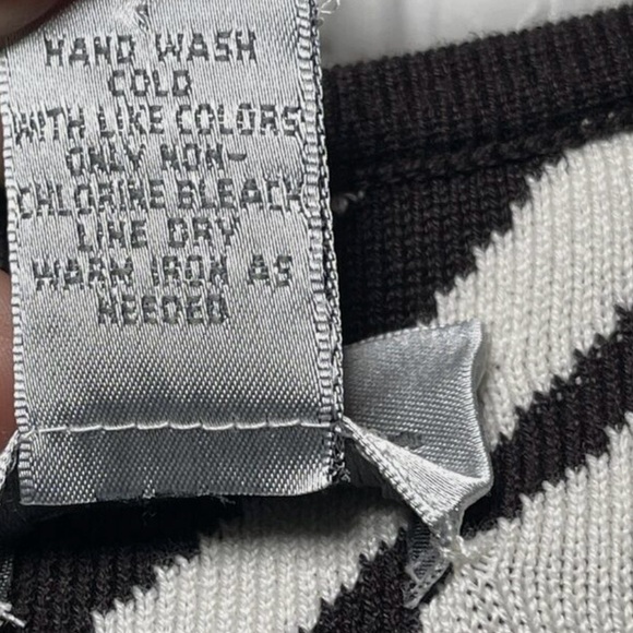 CHICO’S Cardigan Sweater Zebra Print Knit Brown White Animal Print Pattern Work - Picture 7 of 9